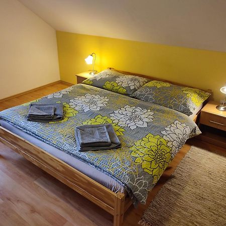 Apartmany Zachar Bešeňová Exteriér fotografie